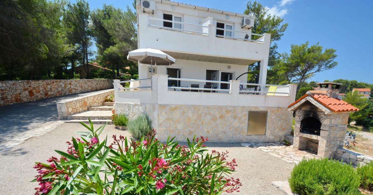 Apartmani Cesarec Basina Екстер'єр фото